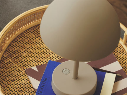 Nordlux wiederaufladbare Tischleuchte Ellen To Go LED Beige