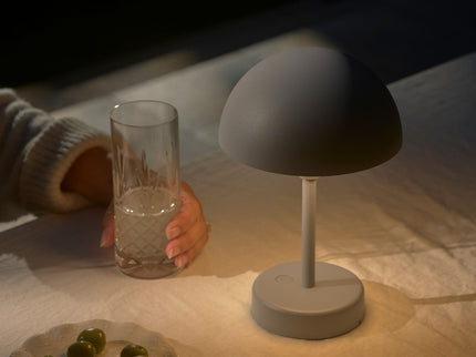 Nordlux wiederaufladbare Tischleuchte Ellen To Go LED Grau