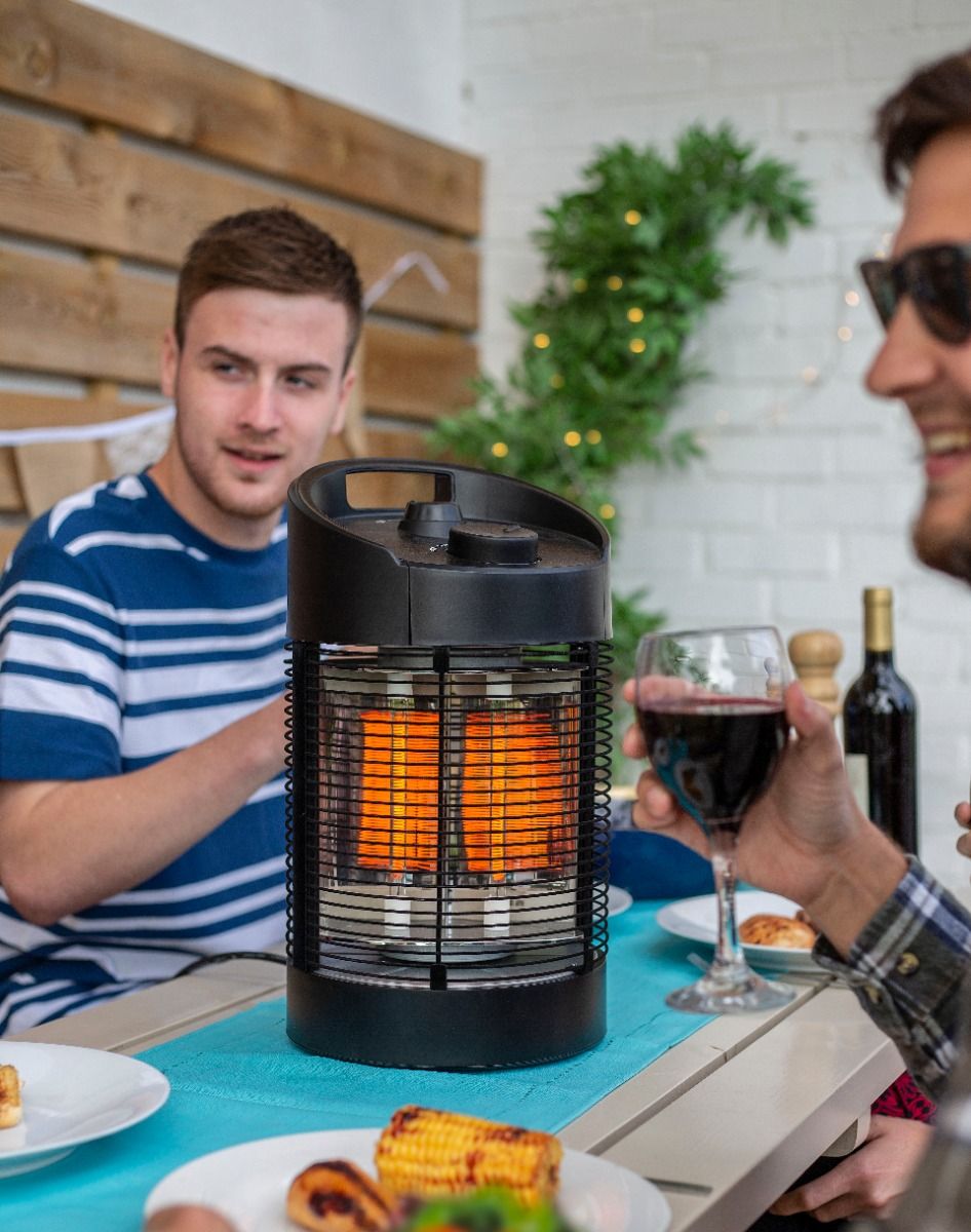 La Hacienda Nero Tischheater