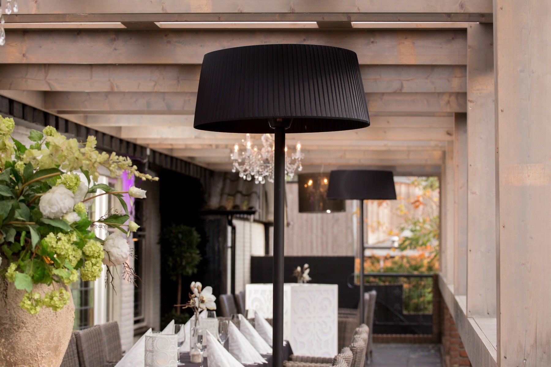 Sunred Artix SB Stehende Terrassenheizung 2100 Schwarz