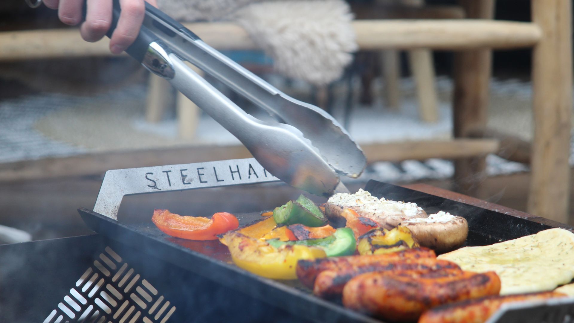 Steelhand Grillplatte V-Pocket