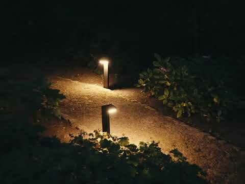 ZOLUNA Solarleuchte mit Erdspieß Bram