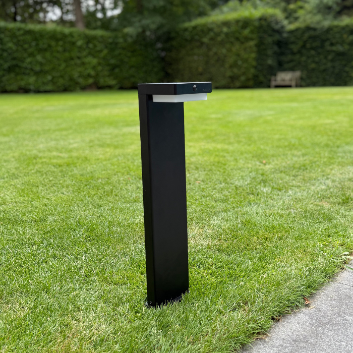 ZOLUNA Solarleuchte mit Erdspieß Bram