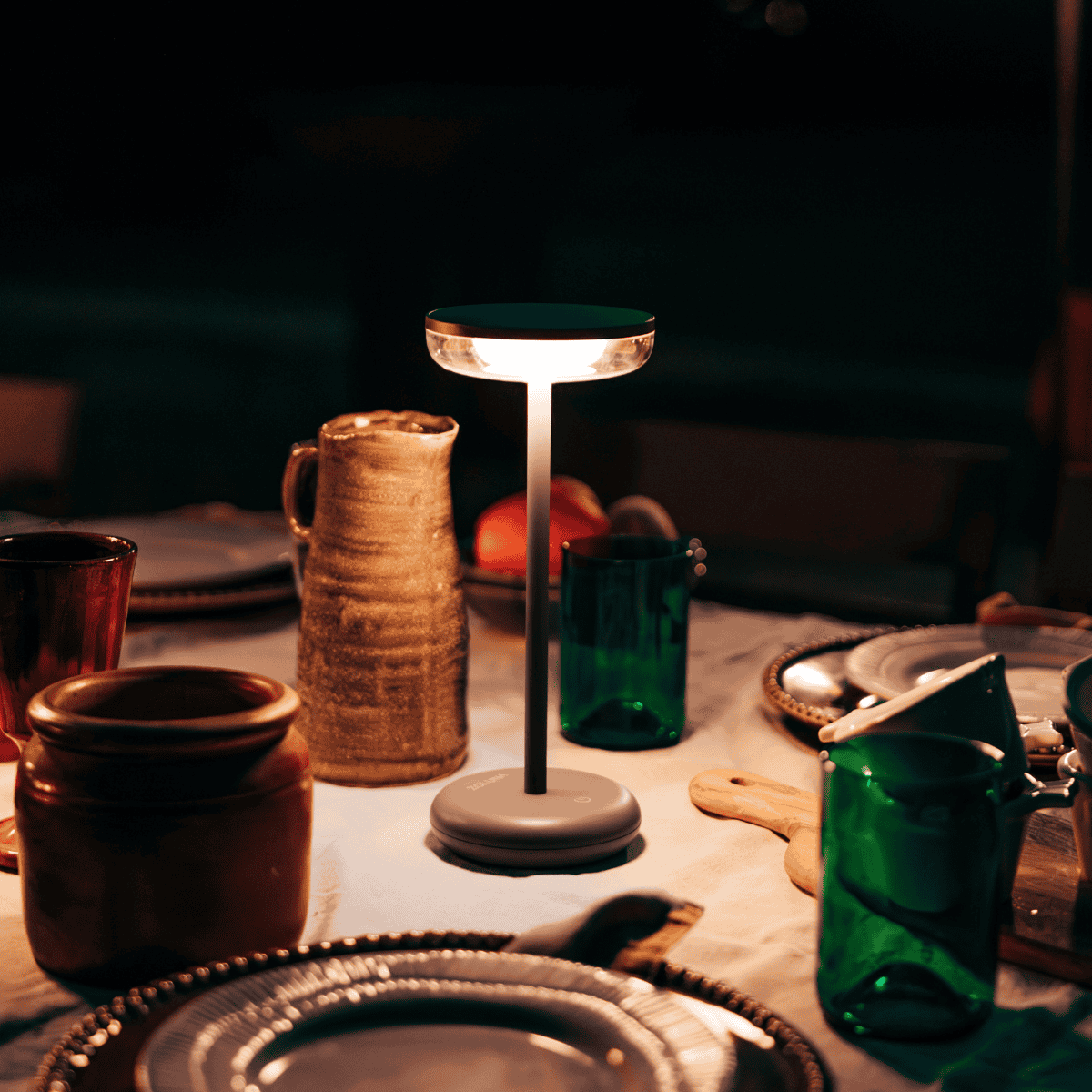 ZOLUNA Solar-Tischleuchte Bobbie cappuccino