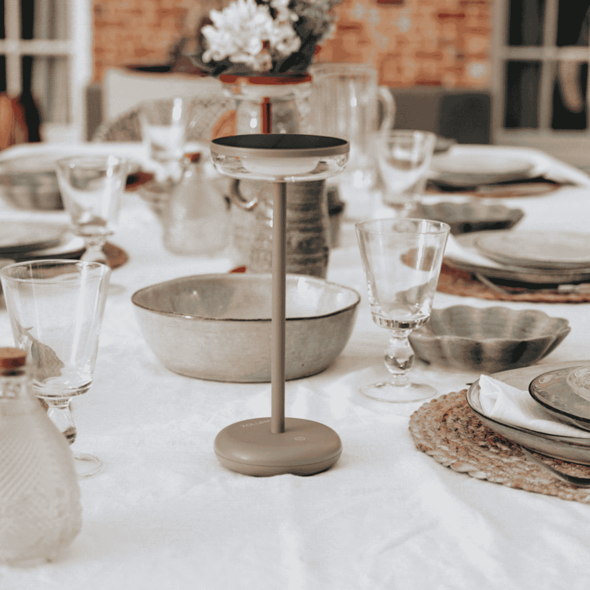 ZOLUNA Solar-Tischleuchte Bobbie cappuccino