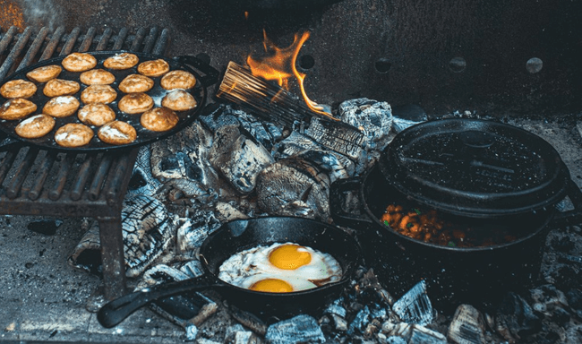 blog außen kochen mit gusseissenpfannen